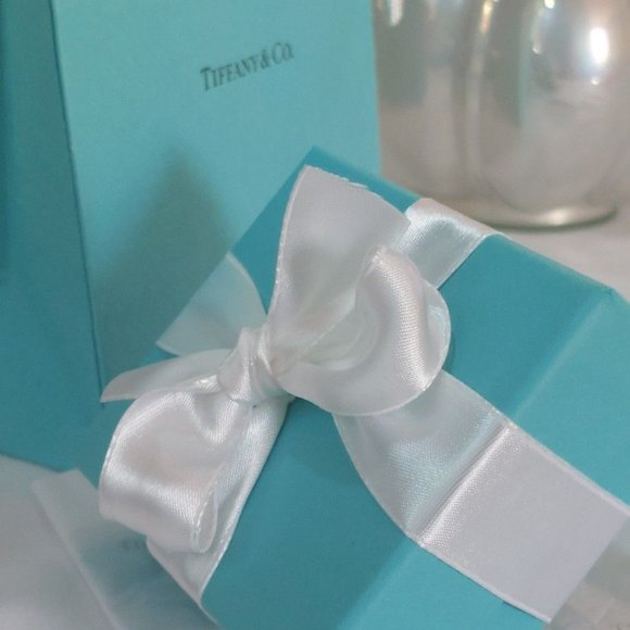 NEW Tiffany & Co. Elsa Peretti Cross  Necklace Pendant Silver 925 W/case  box - Picture 3 of 11